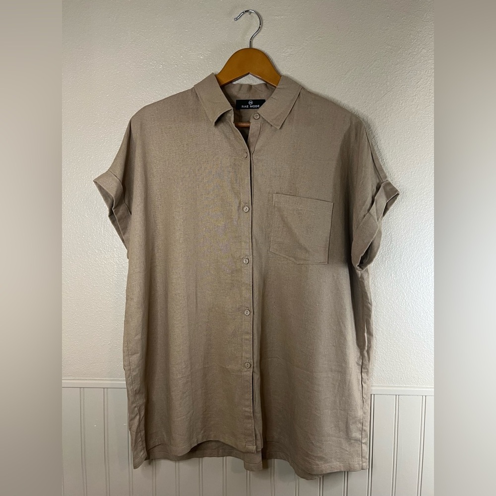 Rae Mode Tan Linen Blend Button Down
